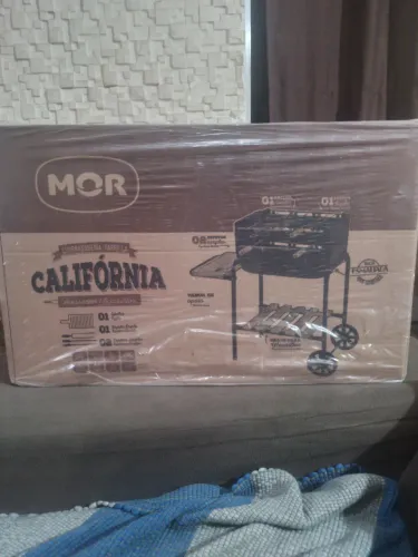 Vendo Churrasqueira Mor Califórnia ( NOVA )