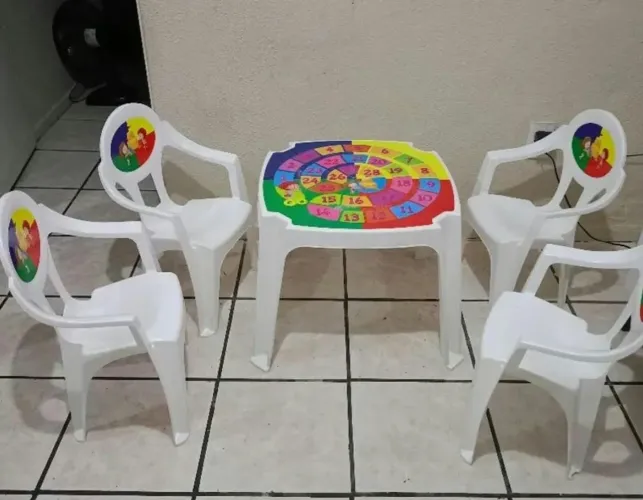 Mesa infantil