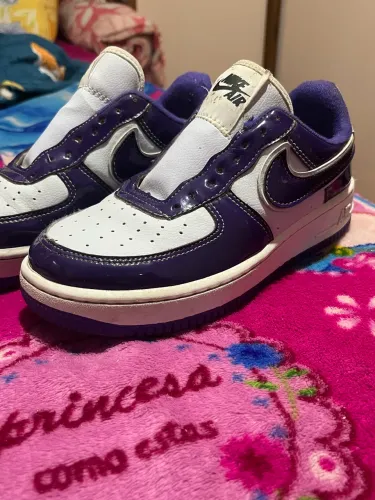 Tênis Nike Air branco e roxo nº 35 - pouco uso + acessório