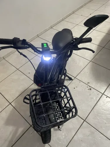 VENDO MOTO AUTOMÁTICA MOTOR KAWASHIMA 7 CV - ECONÔMICA E PRONTA PRA RODAR