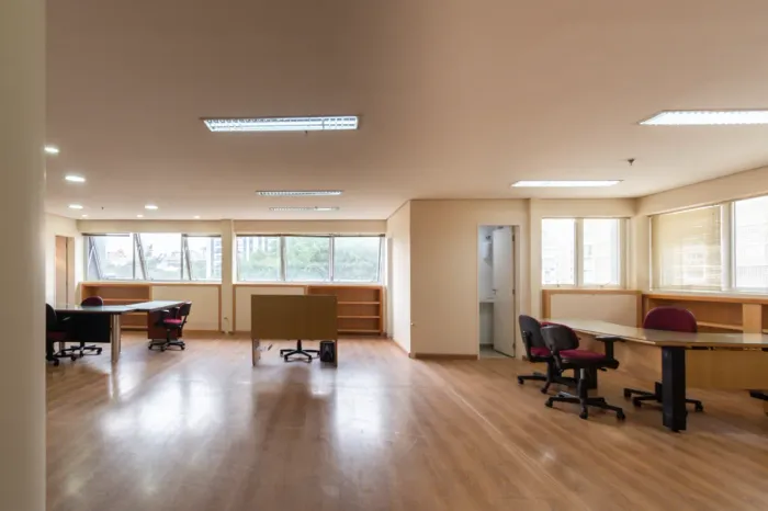 Conjunto comercial para locação em Higienópolis, 210m²
