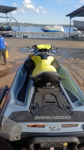 Jet Ski em Ótimo Estado - Direito de Uso Compartilhado
