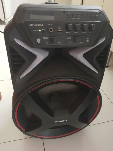 Vendo caixas de som mundial e jbl