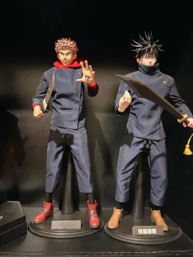 Megumi itadori treezero 1/6 kit com os dois, não hot toys