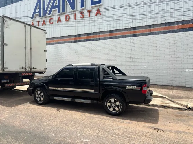 Chevrolet S10 Pick-up Exec. 2.8 4X4 CD TB Int.dies 2011