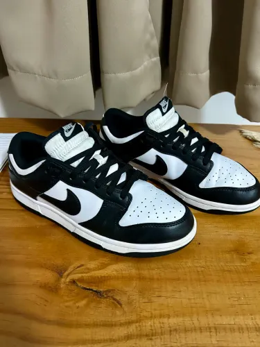 Tênis Dunk Nike Panda