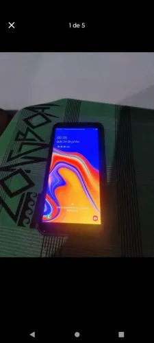 Vendo celular Samsung Galaxy j4 + 32GB de memória