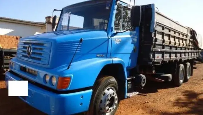 Mb L-1620 Carroceria Graneleiro ano 2011