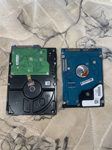 2 HDs Sucata (Notebook 500GB + Desktop 70GB) - Para Peças/Reciclagem