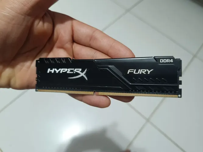 Memória 8Gb HyperX + Ryzen 3 2200G