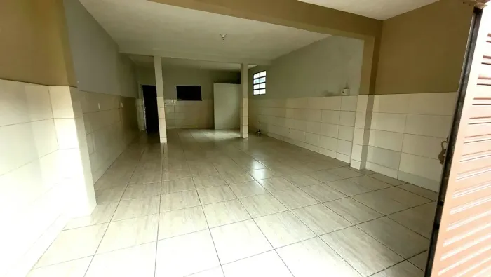 Lene Pegado Aluga P/Comercial de 5.00 x 12.00 na Av S/Lemos próx da Av Dr. Freitas