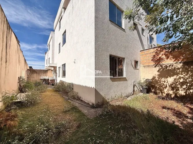 Área Privativa | 2 quartos | 1 banheiro | 1 vaga | 120m² | Mantiqueira