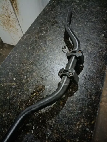 Guidão de moto