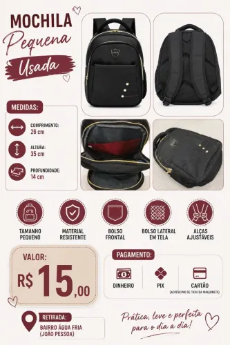 Mochila preta pequena usada. Desapego.