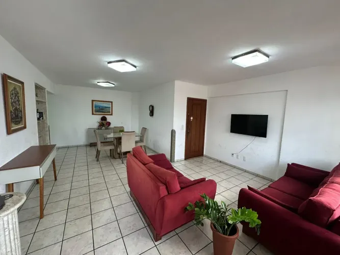 Oportunidade!! Apartamento 3/4 Suite + Dependência 140m² No Tirol