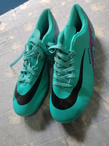 Chuteira de campo da nike
