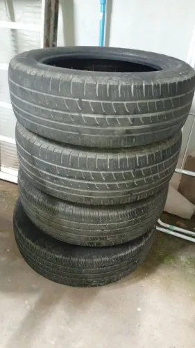 Vendo 4 pneus aro 185/60/15