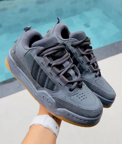 Adidas 2000 linha Premium