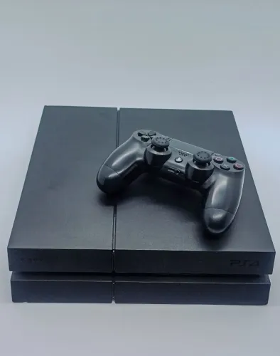 PS4 limpo, revisado, pasta térmica e cooler novos! Divido em até 12x sem juros!