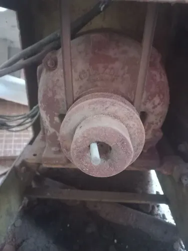 Torno revolver