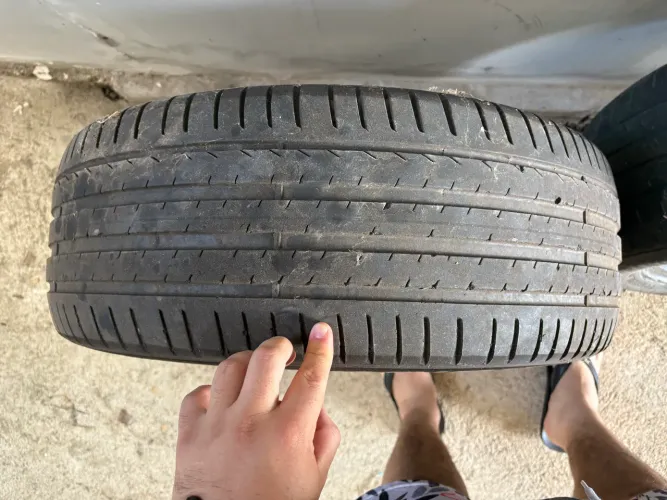 01 Pneu 225/55 R18 Pirelli Scorpion e 01 Pneu 225/55 R18 importado
