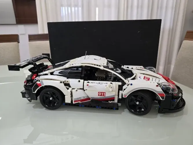 Lego Technic Porsche 911 RSR