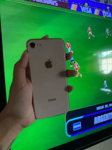 iPhone 8