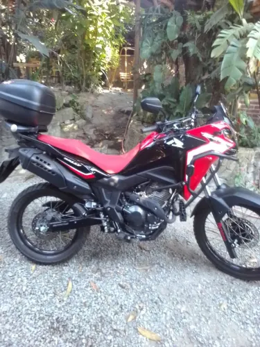 SAHARA 300 RALLY com impressionantes 3mil km