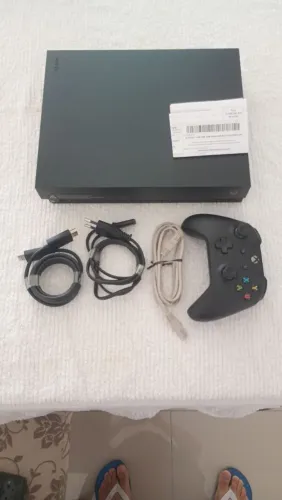 Xbox One X 1tb 4k Completo Na Caixa Nota Fiscal Impecável