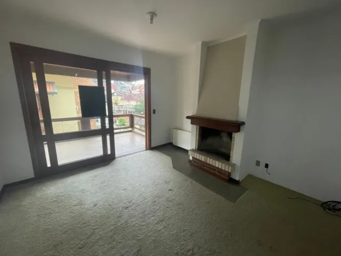 Apartamento 03 Dorm. - Bairro Centro