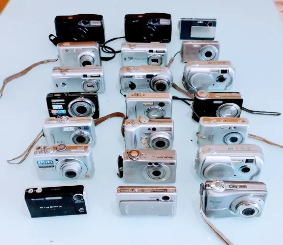 Câmeras digitais e analógicas para retirada de peças