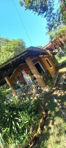 Casa em Joaquim Mendes feliz - Val Flor - Embu-Guaçu/SP