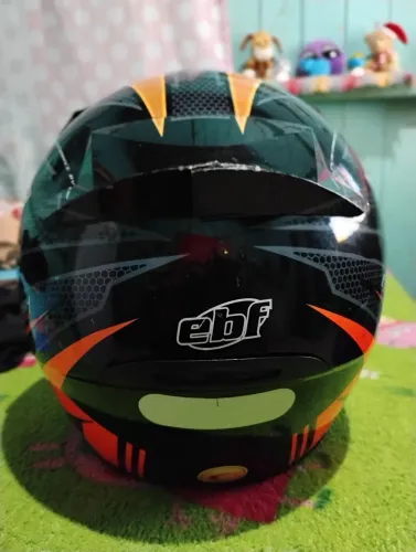 Vendo esse capacete Está Em Ótimo Estado 