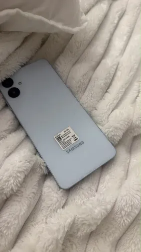 Samsung A06 