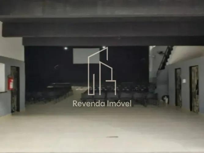 Galpão à venda no Jardim Sônia (Zona Sul) com 370m² 4 banheiros 5 salas 5 vagas