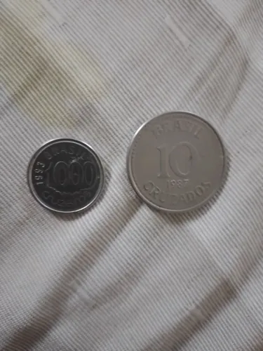 Duas moedas antigas