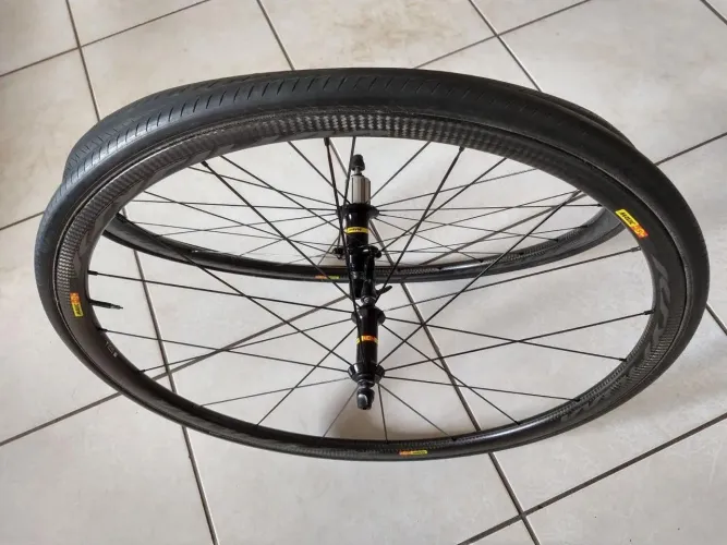Rodas  MAVIC KSYRIUM PRO CARBON SL Para tubulares 700x25c 2016 