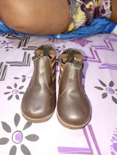 Bota infantil de couro