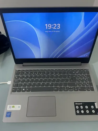 Notebook Lenovo 