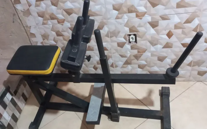 PANTURRILHEIRA SENTADA PROFISSIONAL | SEMINOVA | EXCELENTE ESTADO