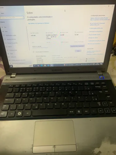 Notebook Samsung Core I3