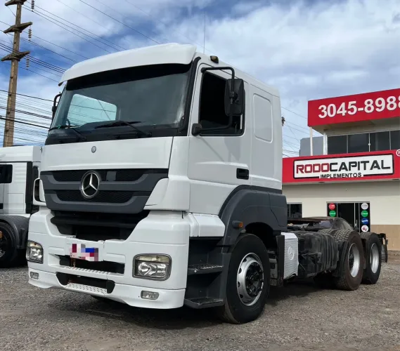 Mercedes-Benz MB 2536 6x2 - 2013 | Automático | Baixa Km 