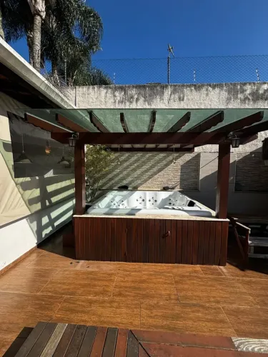 linda casa no coração da vila oliveira