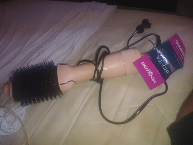 Vendo escova Britânia 70