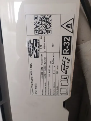 Vendo 2 aparelhos de Ar condicionado 12 mil BTUS. R$ 2.800