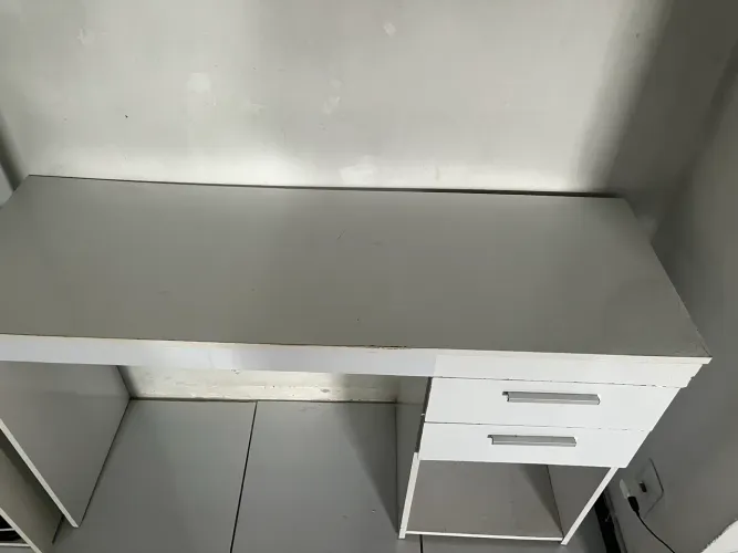 Vendo escrivaninha 