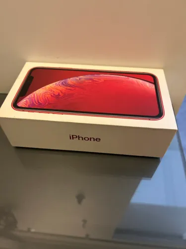 iPhone XR (64 gb)
