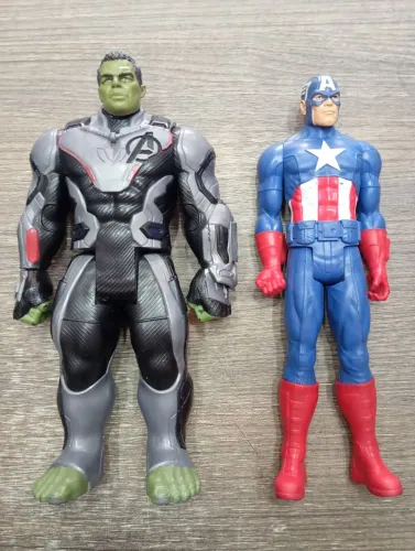 Kit com Kool Kombi+ Hulk grande+ Hulk 30 cm + Captação América 