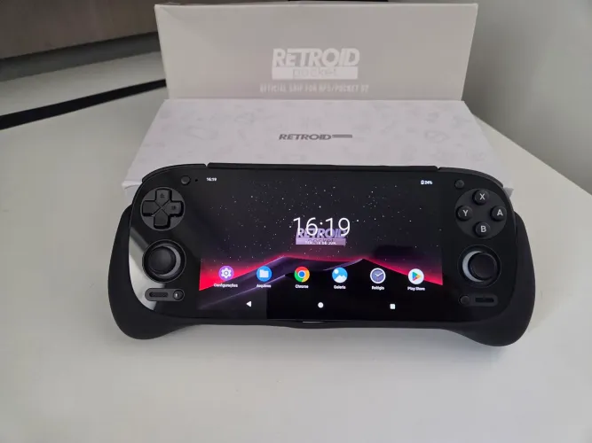 Retroid Pocket 5