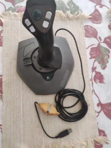 Joy stick Logitech Wingman. Vintage anos 90